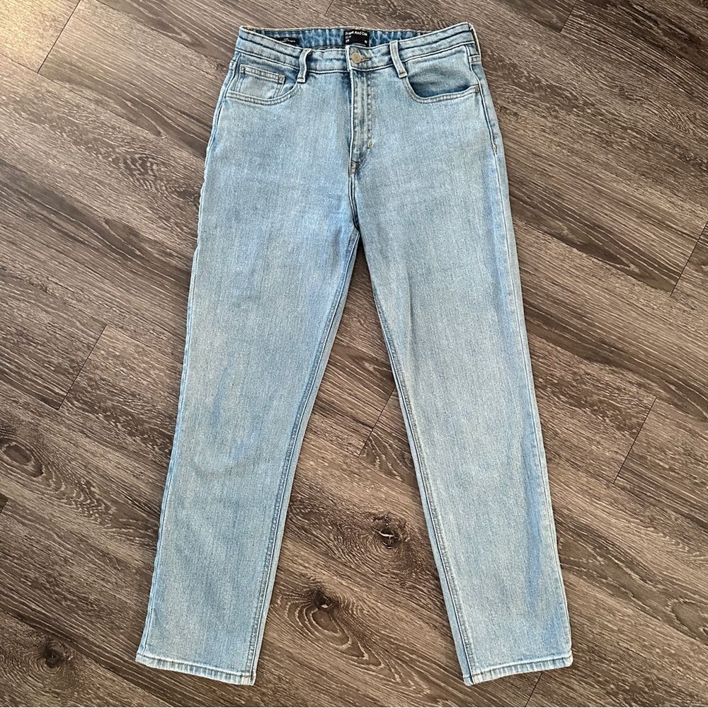 Frank and Oak The Cyndi Straight Jean in Light Wash